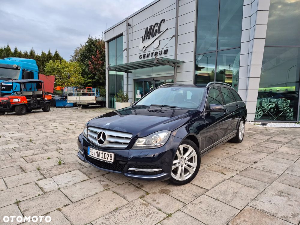 Mercedes-Benz Klasa C 200 T CGI Automatik BlueEFFICIENCY Avantgarde - 2