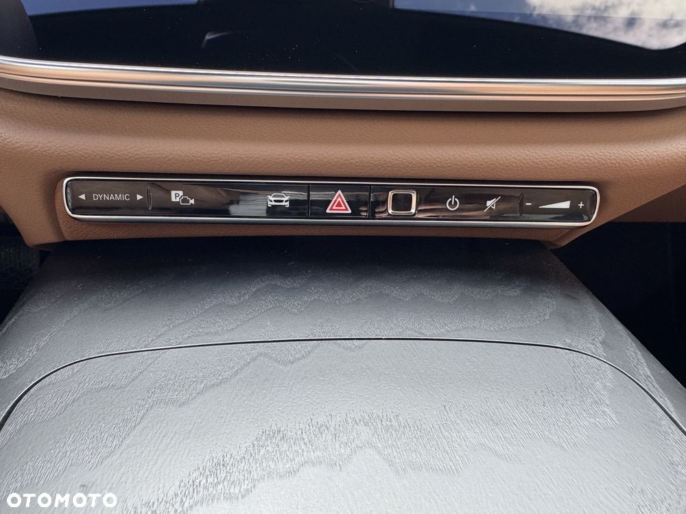 Mercedes-Benz Klasa E 200 mHEV 4-Matic Avantgarde 9G-Tronic - 29