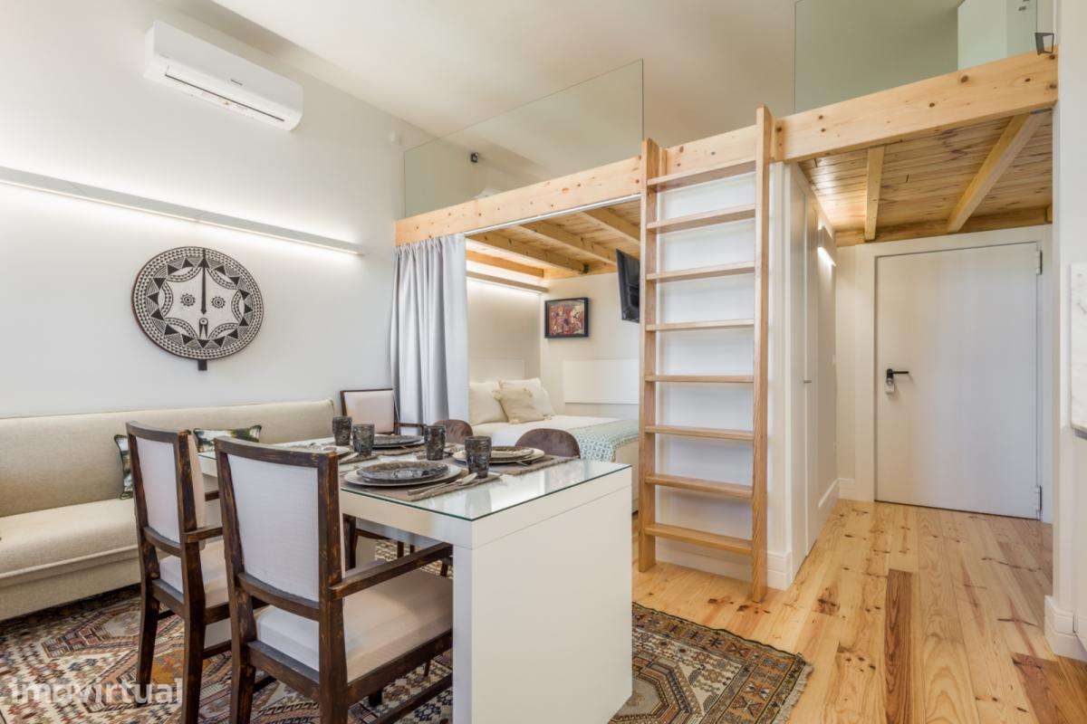Apartamento com 1 quartos - localizado em Miragaia Porto - Grande imagem: 2/17