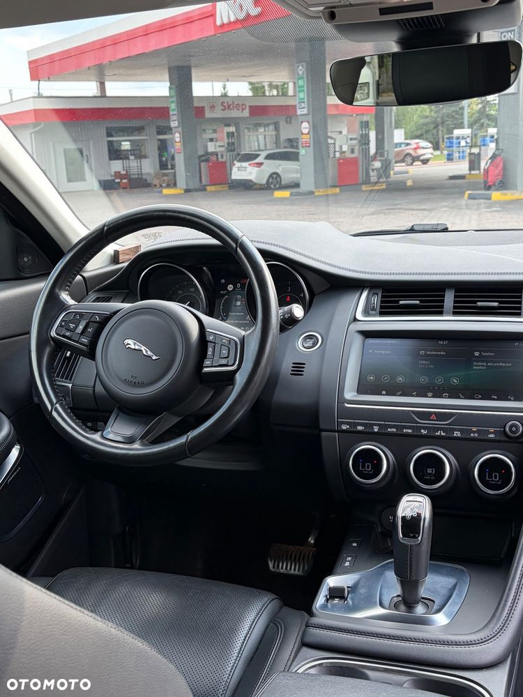 Jaguar E-Pace - 8