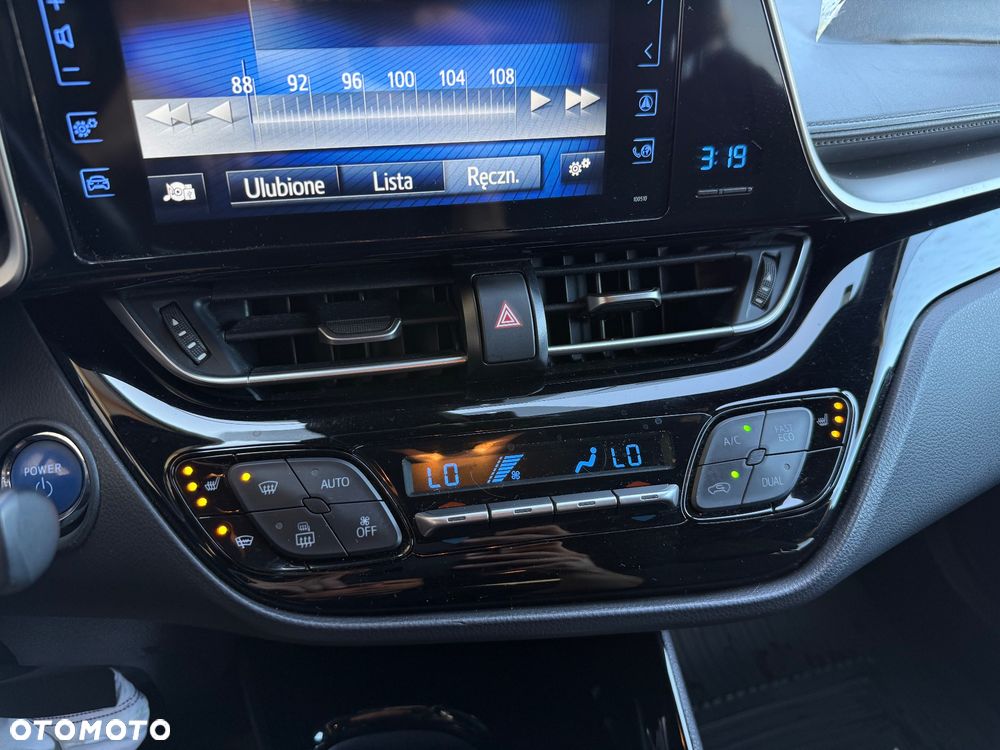 Toyota C-HR Lounge - 38