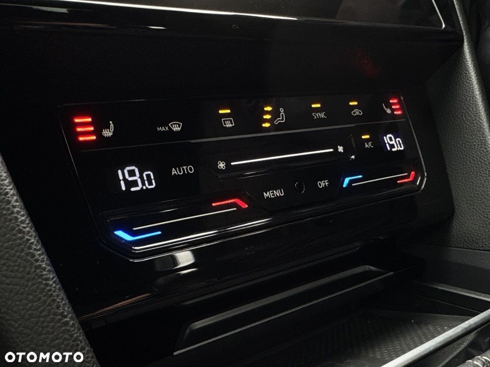 Volkswagen Arteon 2.0 TSI R-Line DSG - 25