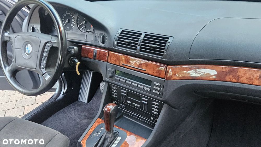 BMW Seria 5 - 33