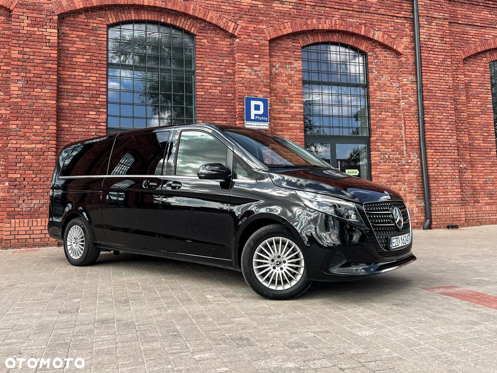 Mercedes-Benz Klasa V 300 d Extralang 4Matic 9G-TRONIC Avantgarde - 12