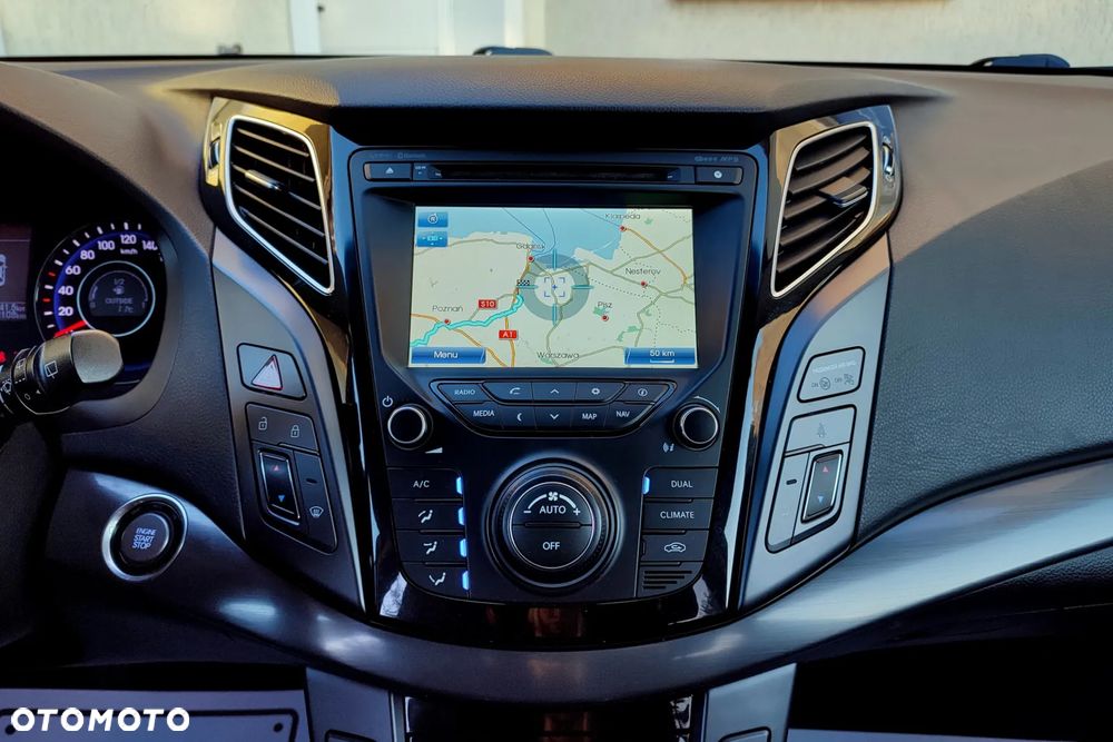 Hyundai i40 i40cw 1.6 Fifa World Cup Edition - 10