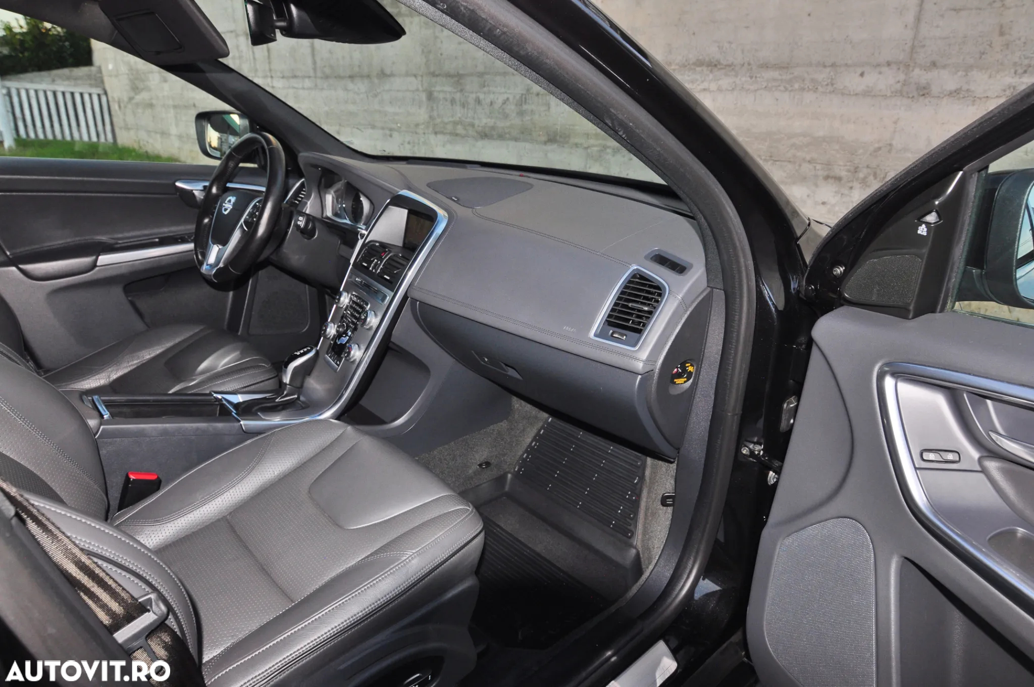 Volvo XC 60 D5 AWD Geartronic Linje Inscription - 23