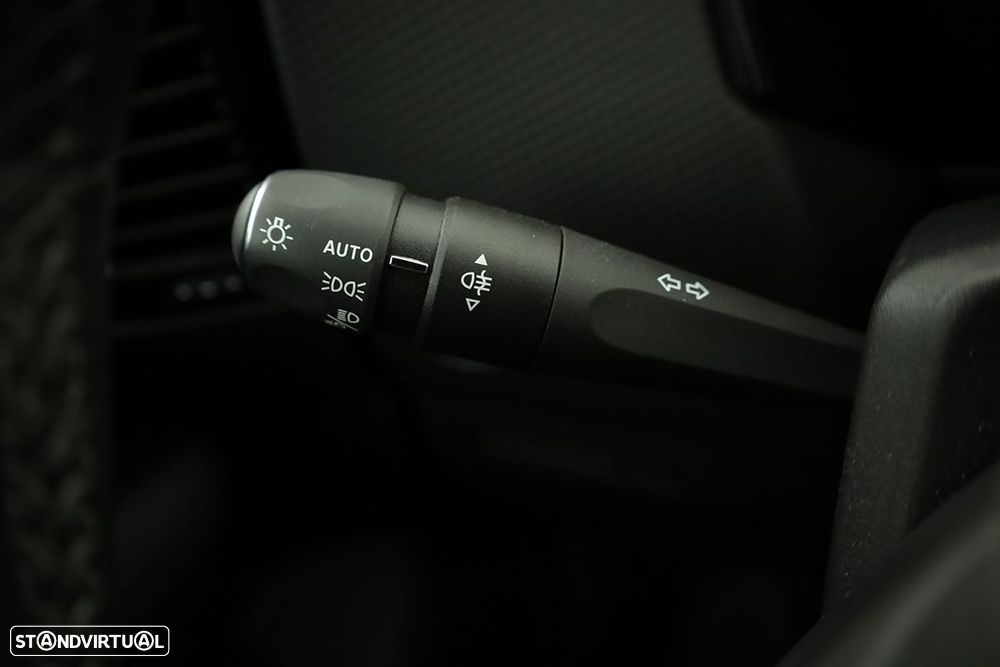 DS DS4 1.2 PureTech Rivoli EAT8 - 17