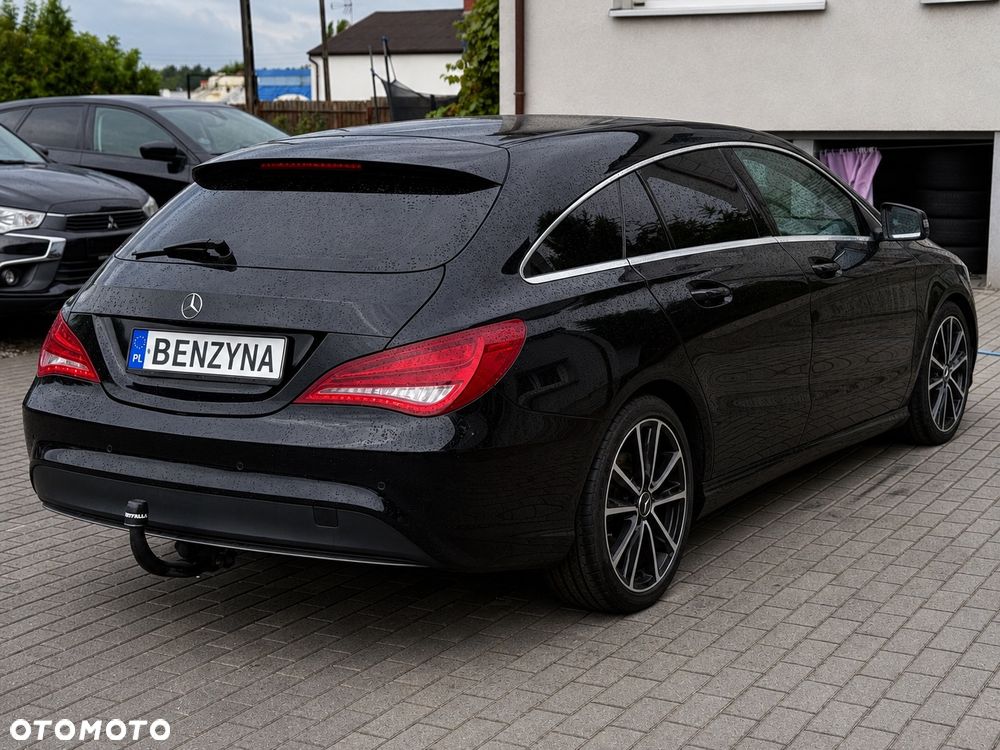 Mercedes-Benz CLA 200 7G-DCT Urban - 4