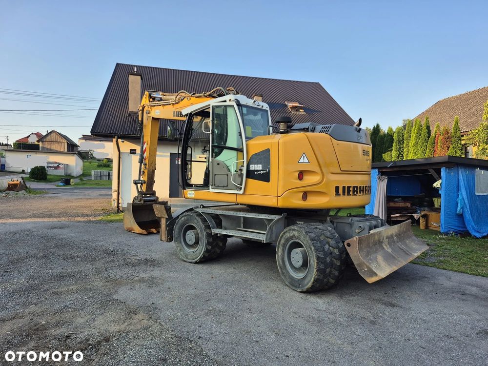 Liebherr A918 - 8