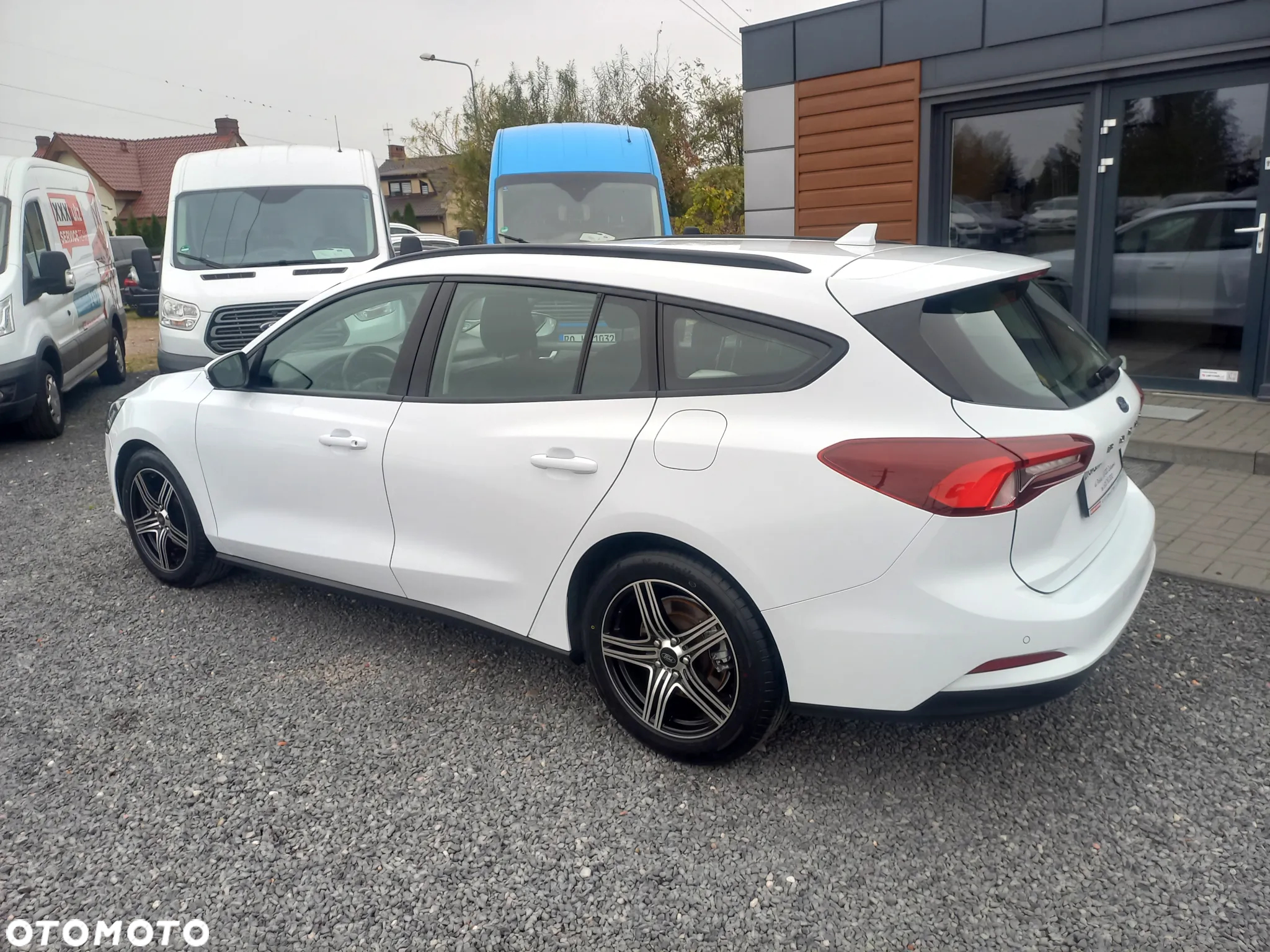 Ford Focus 1.5 EcoBlue Start-Stopp-System COOL&CONNECT DESIGN - 4