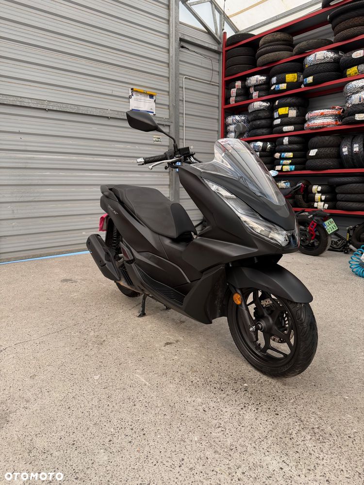 Honda PCX - 1