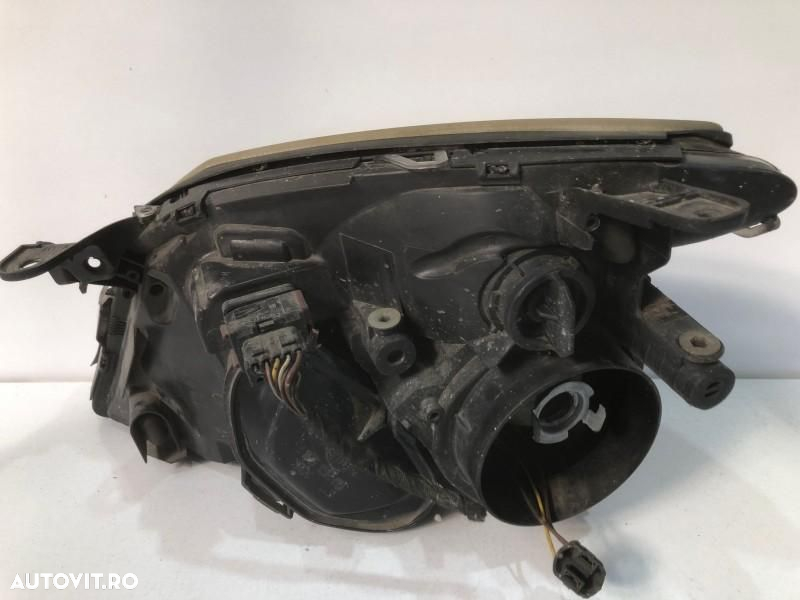 Far dreapta Opel Vectra C (2002-2005) - 2