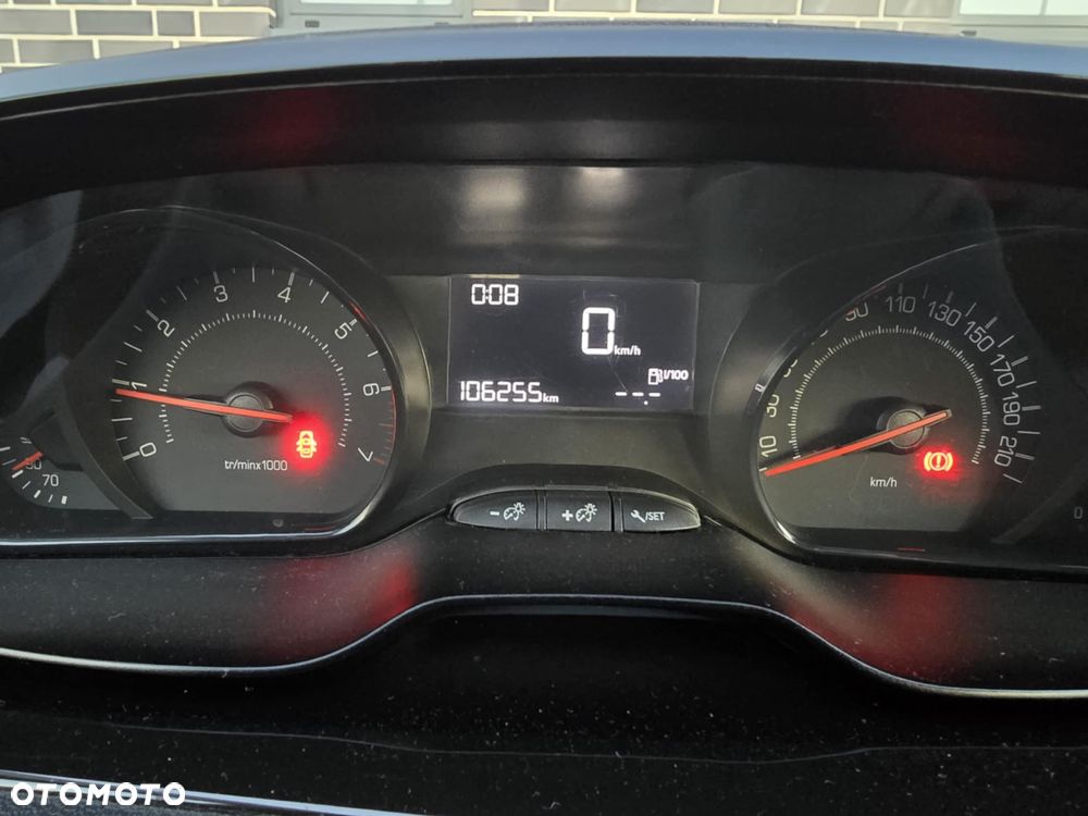 Peugeot 208 68 VTI Active - 29