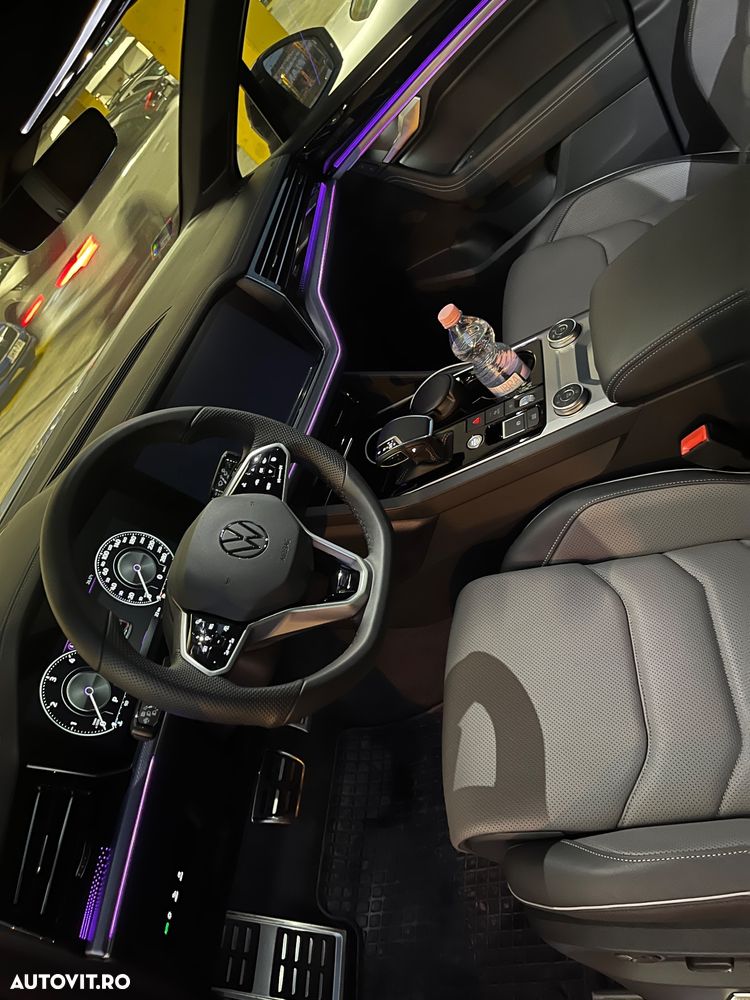 Volkswagen Touareg 3.0 V6 TDI SCR 4Motion Automatik R-Line - 5