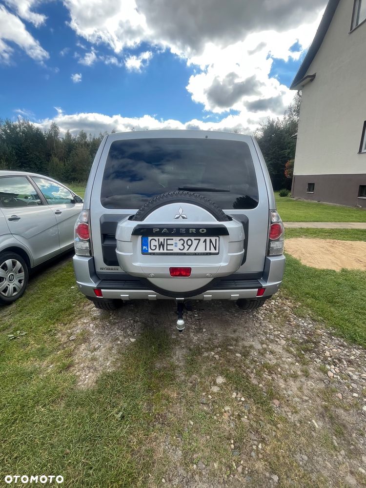 Mitsubishi Pajero 3.2 DI-D Automatik Intense - 6
