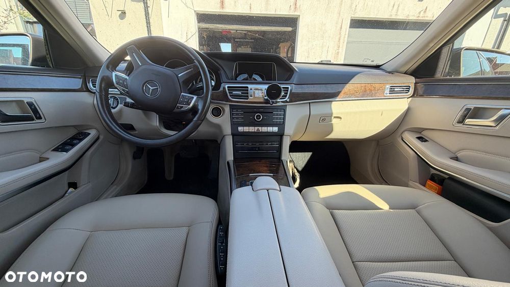 Mercedes-Benz Klasa E 220 BlueTEC 9G-TRONIC Avantgarde - 6