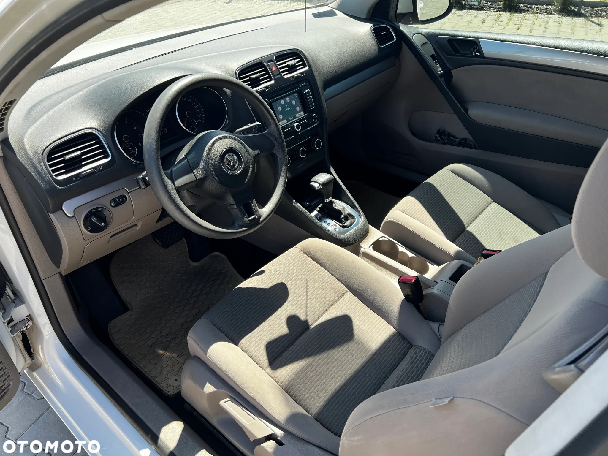 Volkswagen Golf 1.6 DSG Comfortline - 9