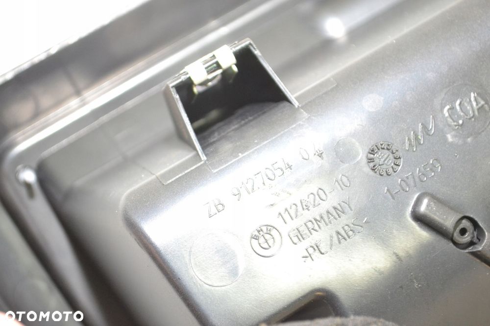 SCHOWEK ŚRODKOWY DESKI GÓRNY KONSOLA BMW 1 E81 E82 E87 LIFT 9127054 ŁADNY - 6