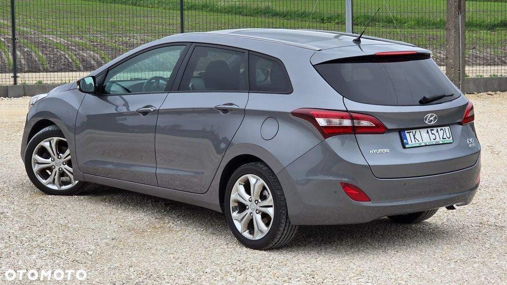 Hyundai i30 1.6 CRDi Classic + - 7