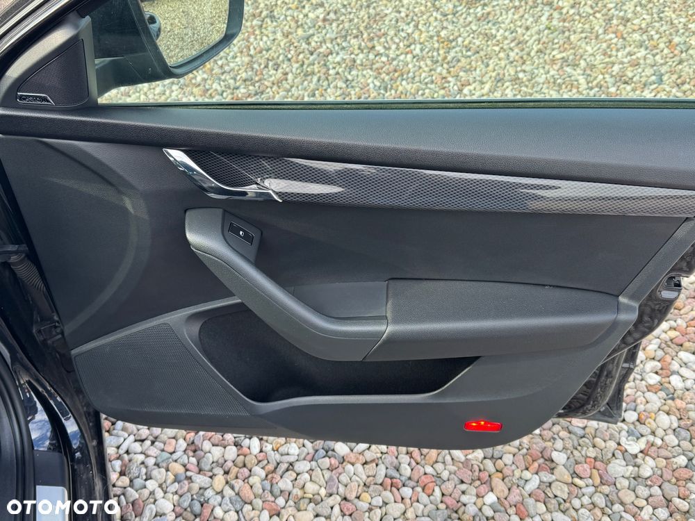 Skoda Octavia 2.0 TDI RS - 16