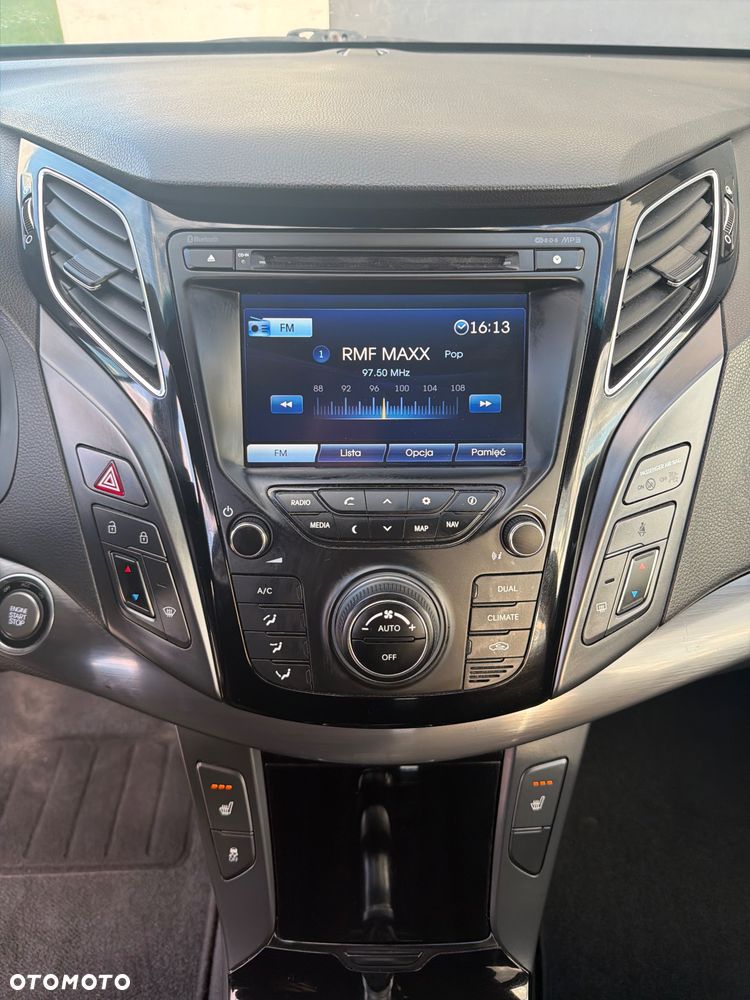 Hyundai i40 i40cw 1.7 CRDi Fifa World Cup Edition - 14