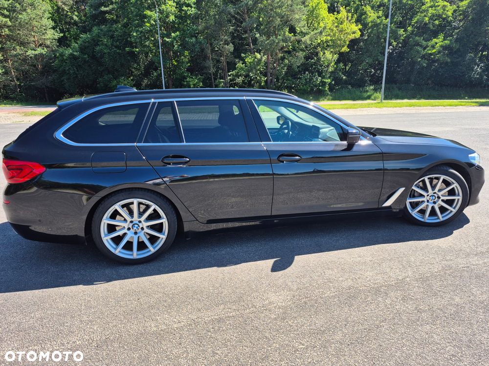 BMW Seria 5 540i xDrive GPF Luxury Line - 4