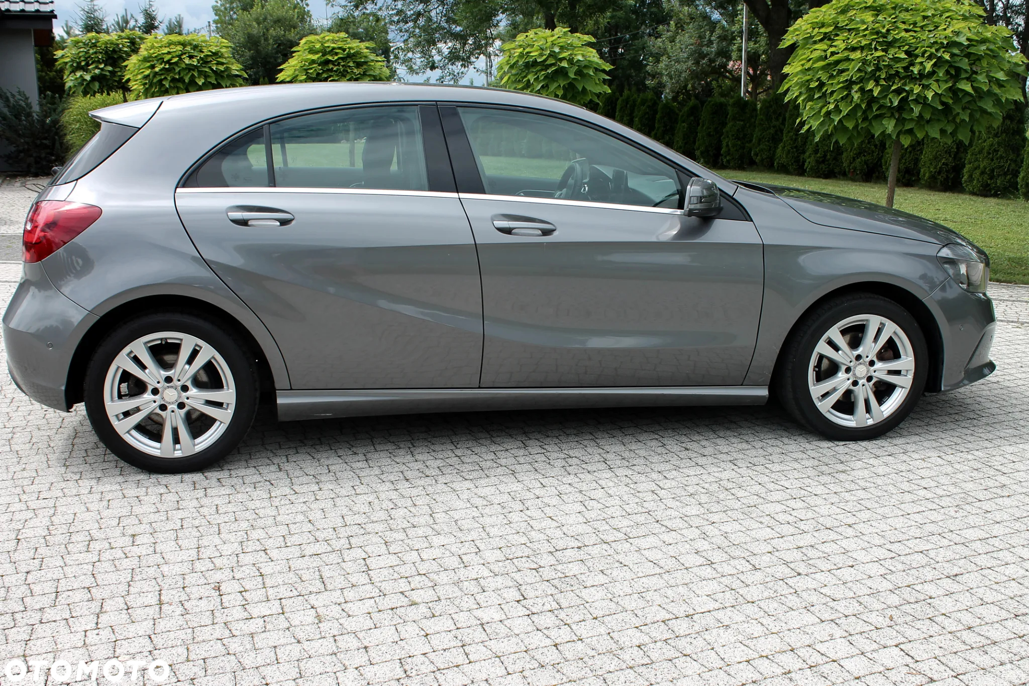 Mercedes-Benz Klasa A 180 (BlueEFFICIENCY) Urban - 25