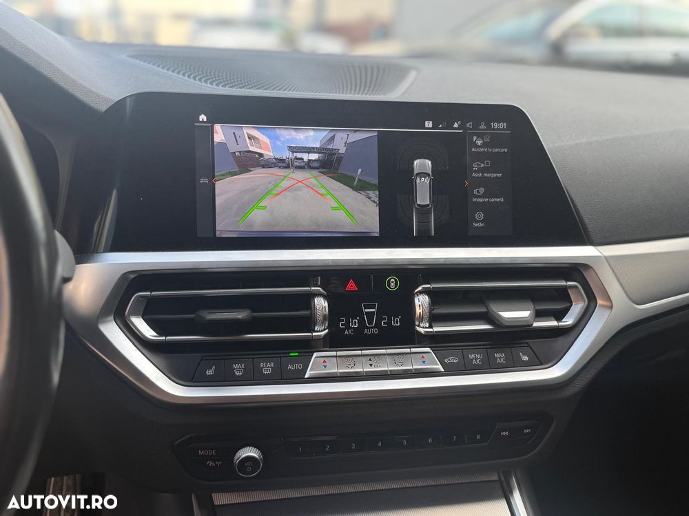 BMW 3 Series 2022 — imagine 12