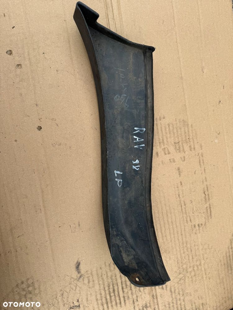 NAKŁADKA POSZERZENIE LEWY PRZÓD TOYOTA RAV4 1994-2000 - 2
