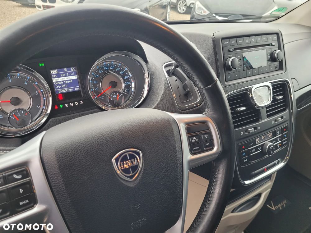 Lancia Voyager 2.8 CRD16v Gold - 37