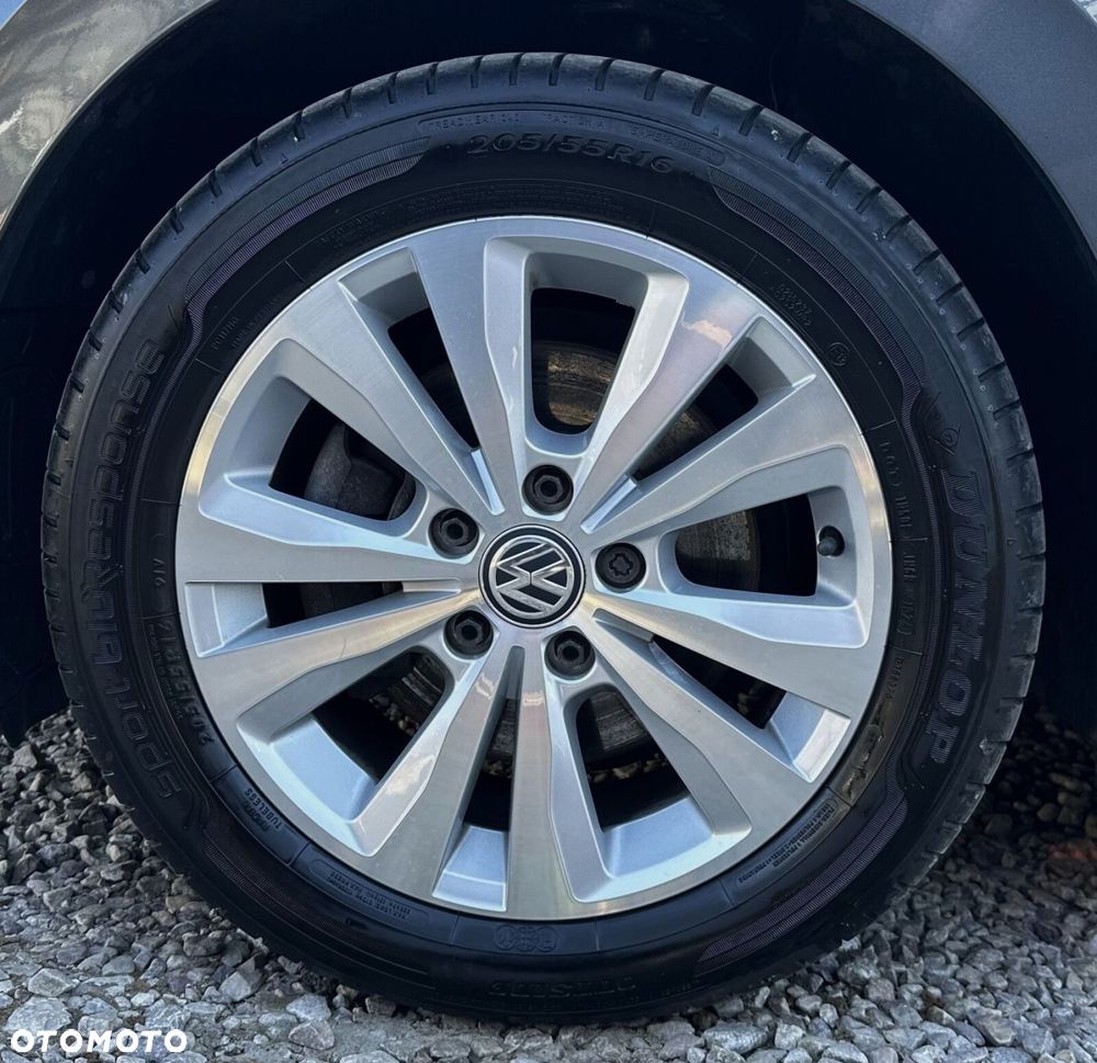 Volkswagen Golf Sportsvan - 25