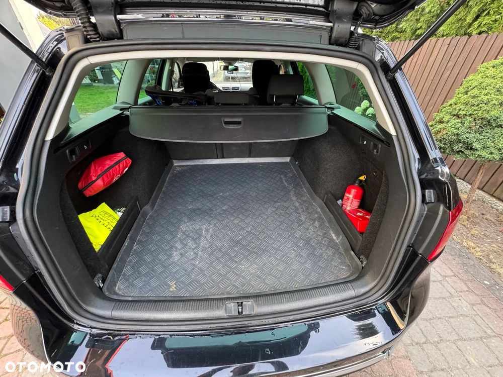Volkswagen Passat 2.0 TDI 4Mot Highline DSG - 28