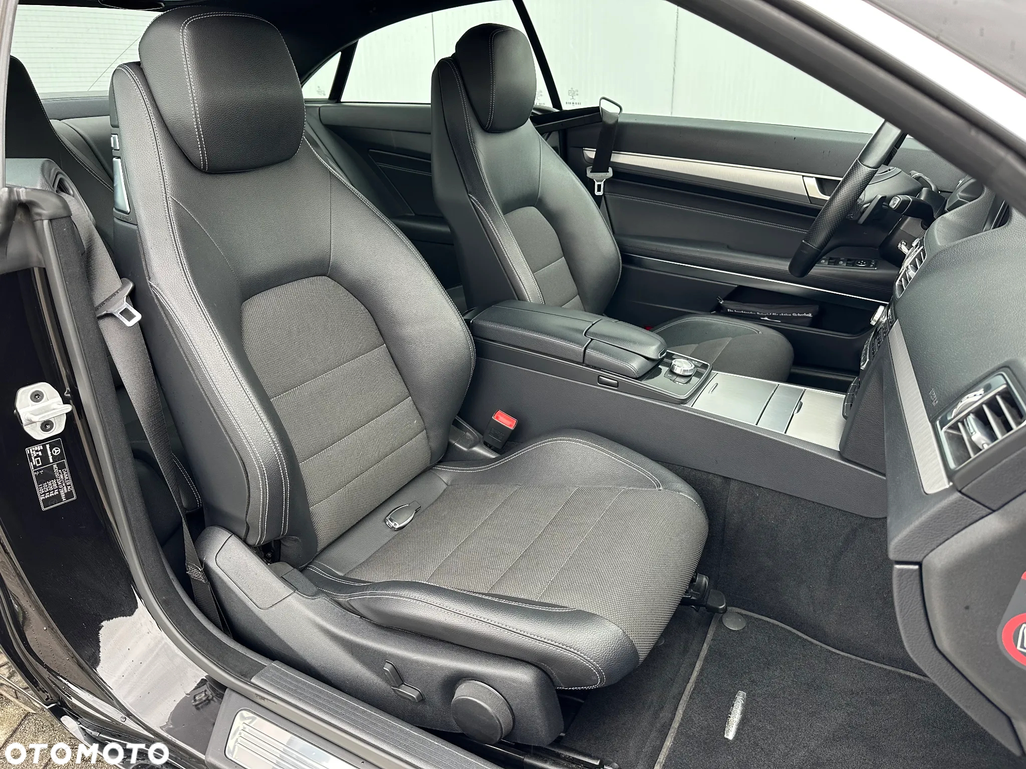 Mercedes-Benz Klasa E 200 Coupe 9G-TRONIC Avantgarde - 15