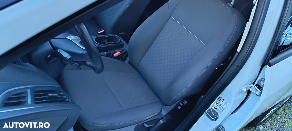 Ford Focus 1.0 EcoBoost Start Stop Trend - 26