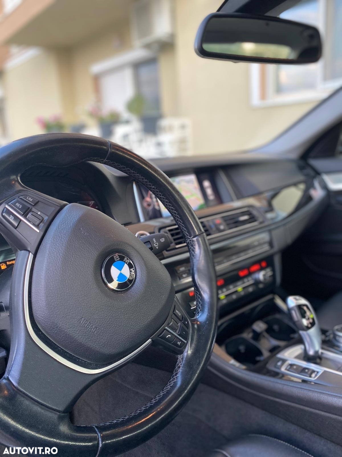 BMW Seria 5 520d AT - 7