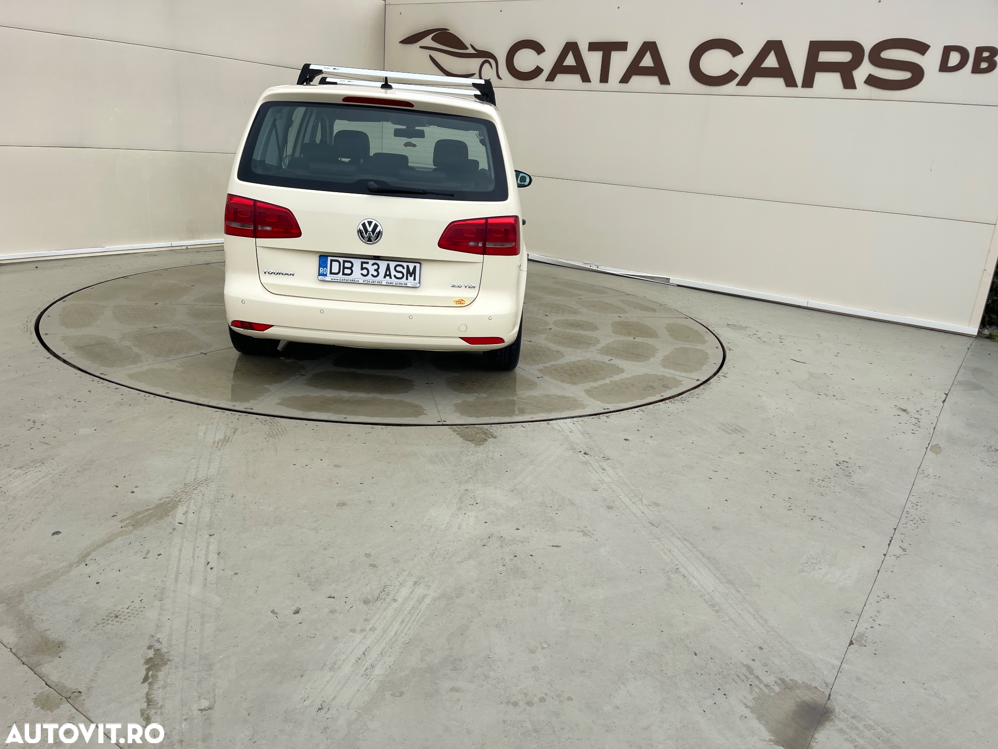 Volkswagen Touran 2.0 TDI DSG Comfortline - 13
