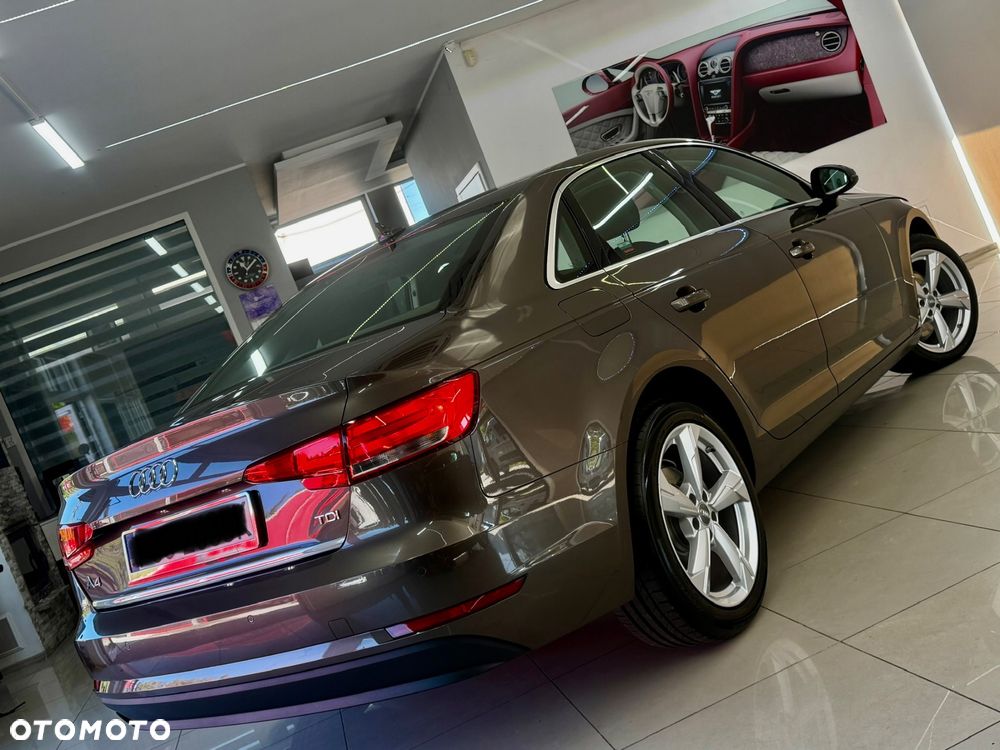 Audi A4 Limousine 2.0 TDI S tronic - 24