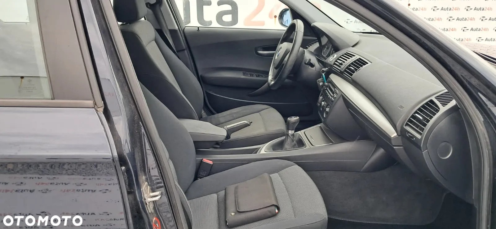 BMW Seria 1 120i - 14