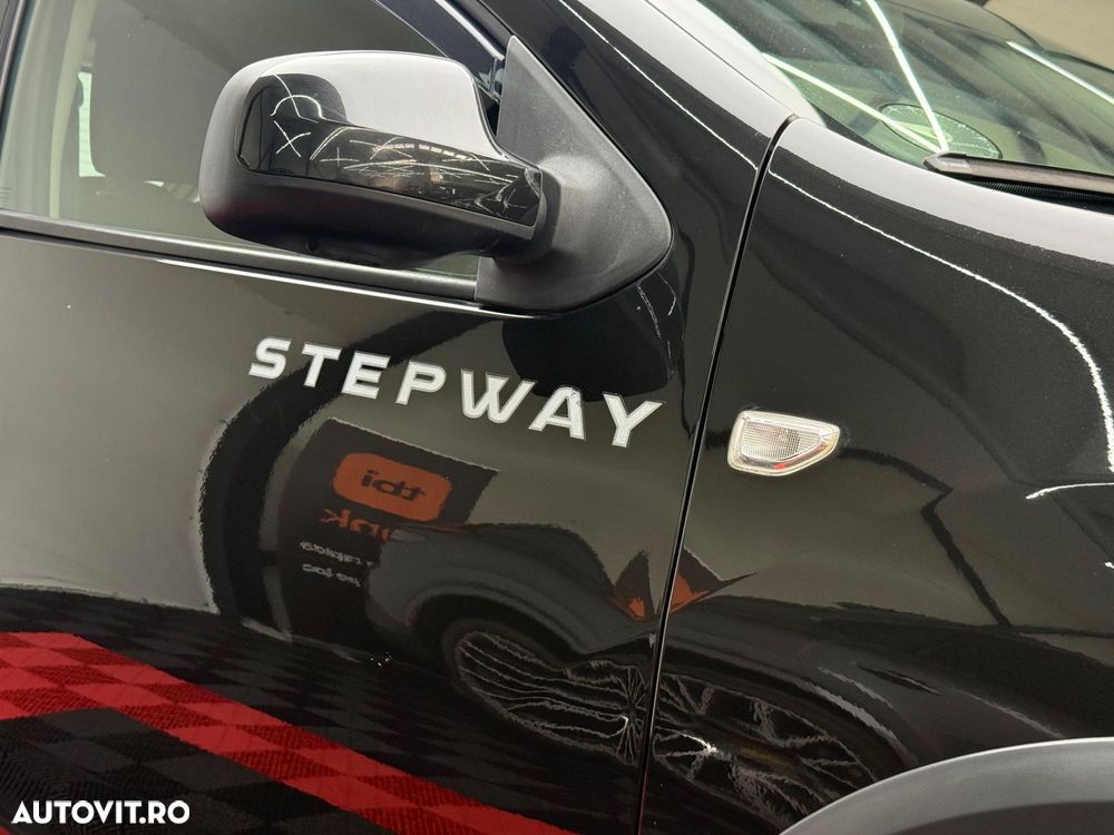 Dacia Sandero Stepway TCe 90 Easy-R Celebration - 17