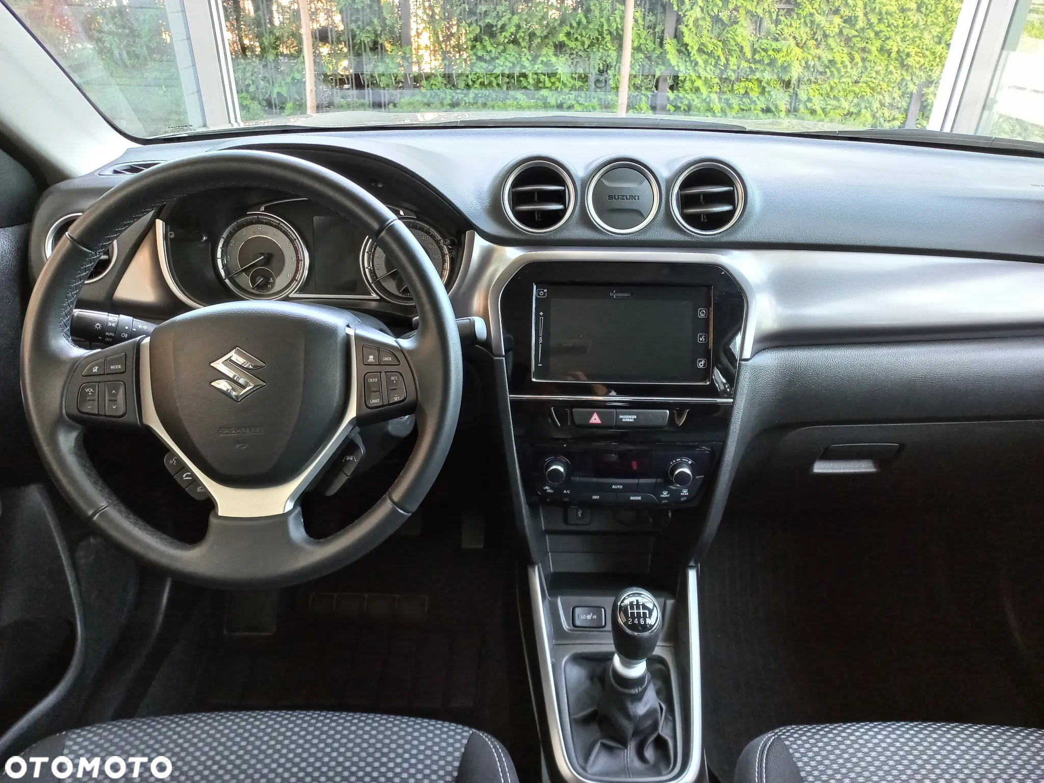 Suzuki Vitara 1.4 Boosterjet SHVS Premium 2WD - 19