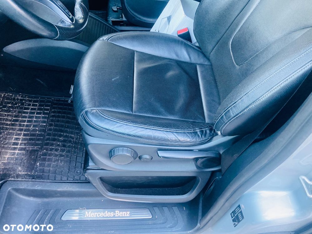 Mercedes-Benz Klasa V 220 CDI 7G-Tronic (d³ugi) - 16