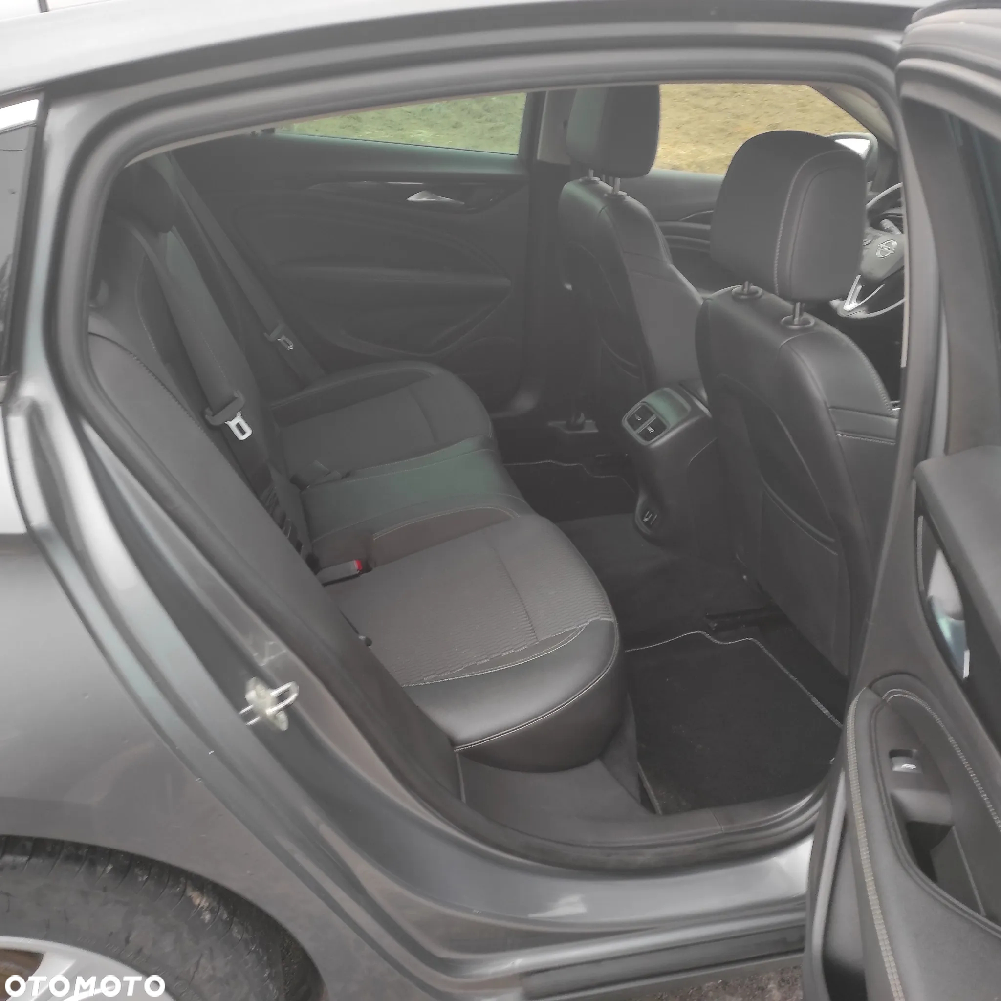 Opel Insignia - 15