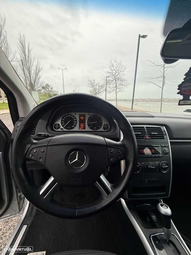 Mercedes-Benz B 180 CDI Autotronic - 15