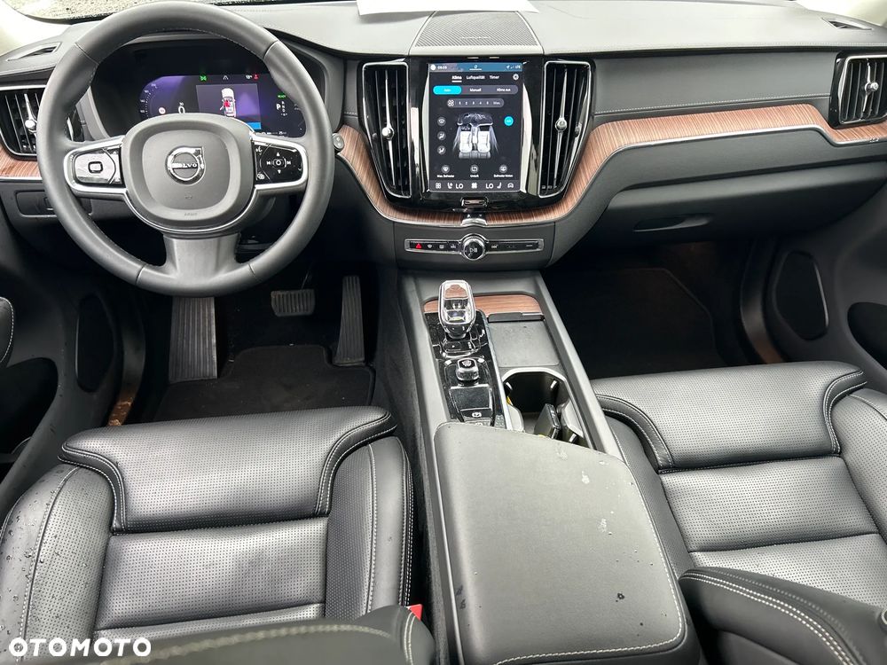 Volvo XC 60 T8 AWD Recharge Ultimate Bright - 6