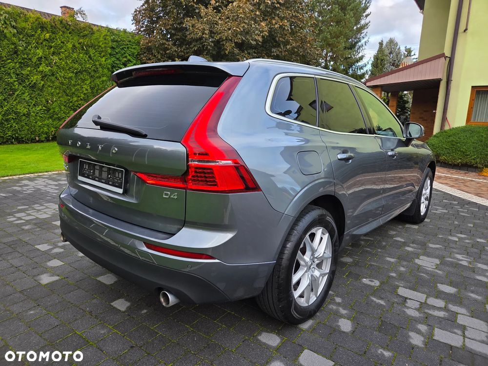 Volvo XC 60 D4 Momentum Pro - 9