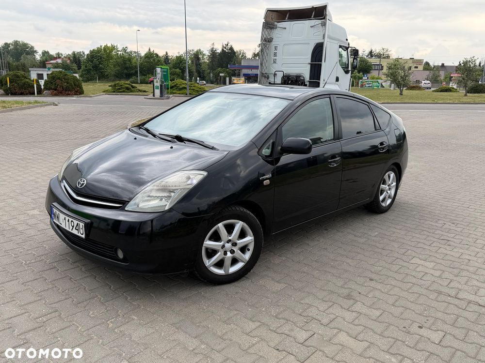 Toyota Prius 1.5 VVT-i Prestige - 1