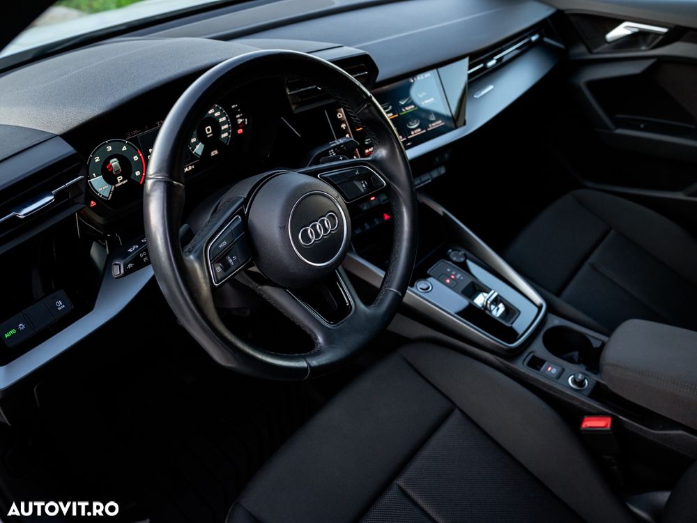 Audi A3 2.0 TDI S tronic Sport - 27