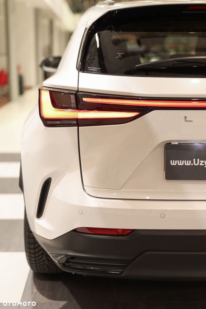 Lexus NX 350h Prestige 2WD - 11