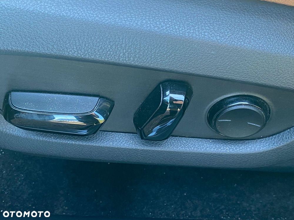 Lexus NX 450h+ Prestige AWD - 28