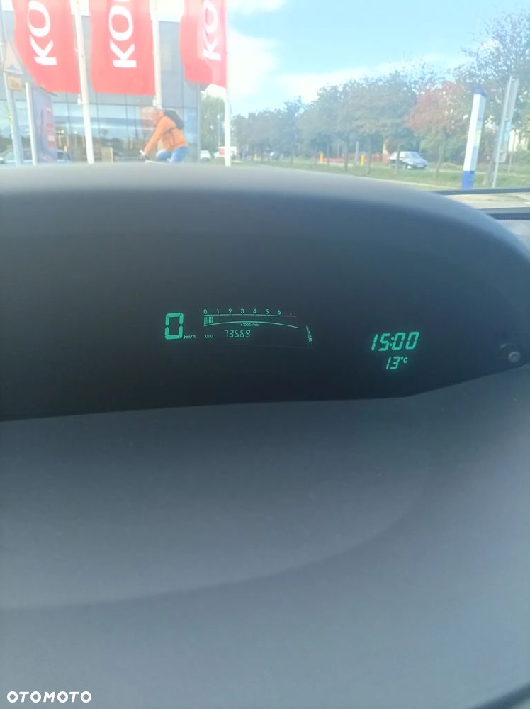 Toyota Yaris 1.3 Luna A/C - 11
